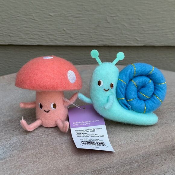2024 Spritz Easter Figure Decor Mushroom & Snail Pairs Fabric Duo Tabletop New - Picture 1 of 8